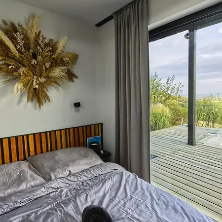 Ateliery Nad Zavozom *