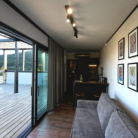 アパート Ateliery Nad Zavozom Hrušov