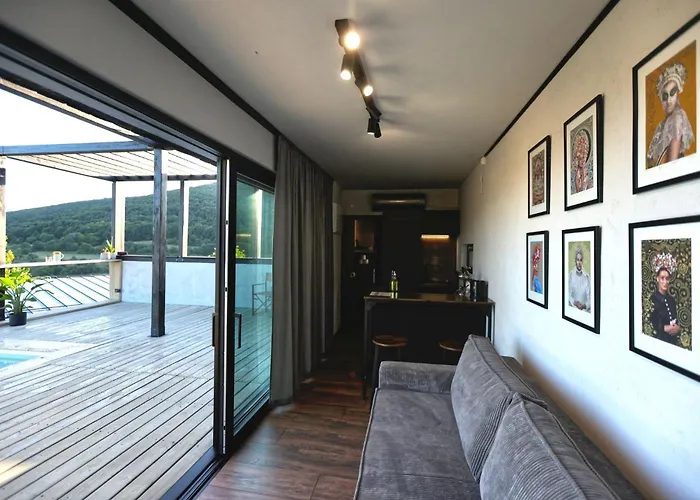 アパート Ateliery Nad Zavozom Hrušov